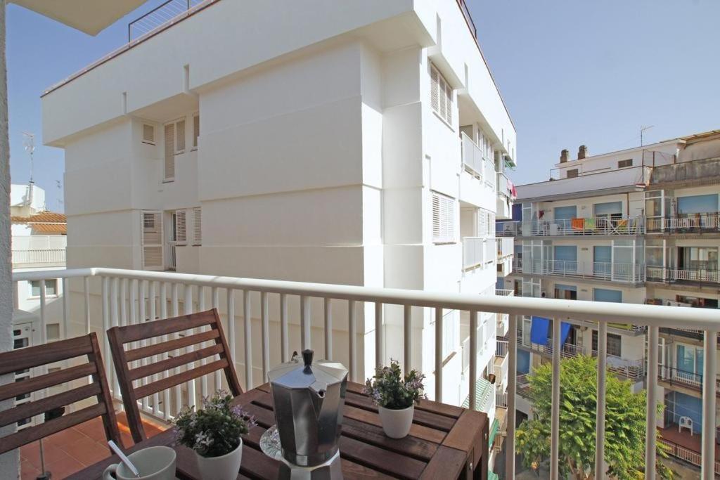 Warm Sands Apartment By Hello Homes Sitges Exteriér fotografie